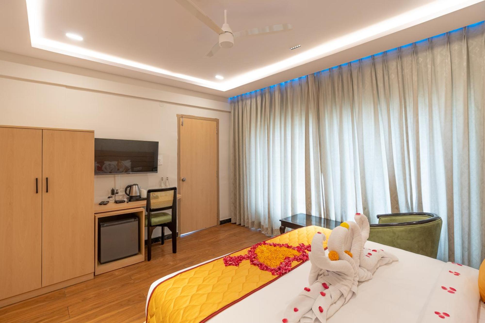 Serene Resort Hyderabad Шамшабад Екстериор снимка
