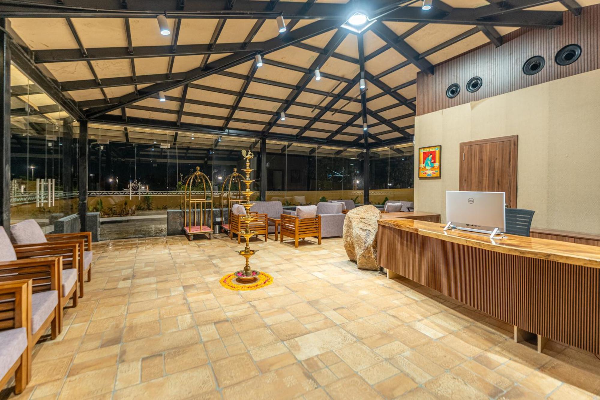 Serene Resort Hyderabad Шамшабад Екстериор снимка